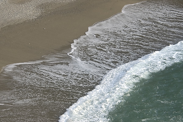 Waves at Julia Pfeiffer Burns State Park