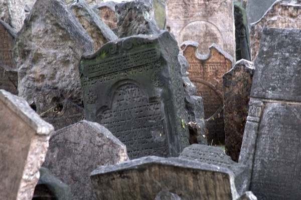 Jewish Cemetery, Prague (August 2003)